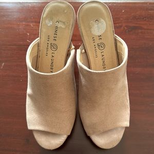 Chinese laundry LA nude pink sandals/mules 6m